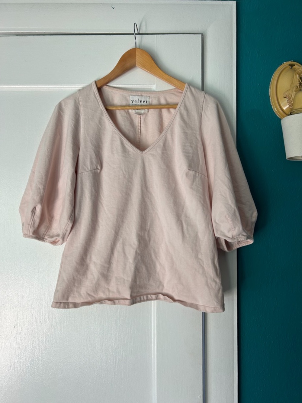 Velvet by Graham & Spencer Pale Pink V-Neck Puff Sleeve Top